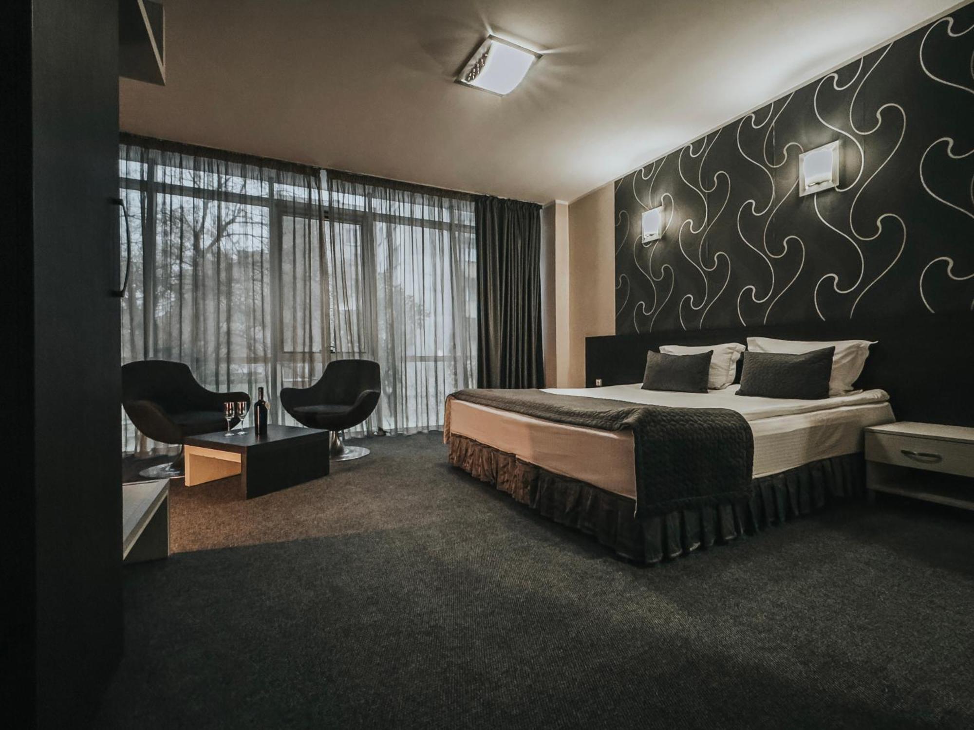 Hotel Noris Plovdiv Exterior photo