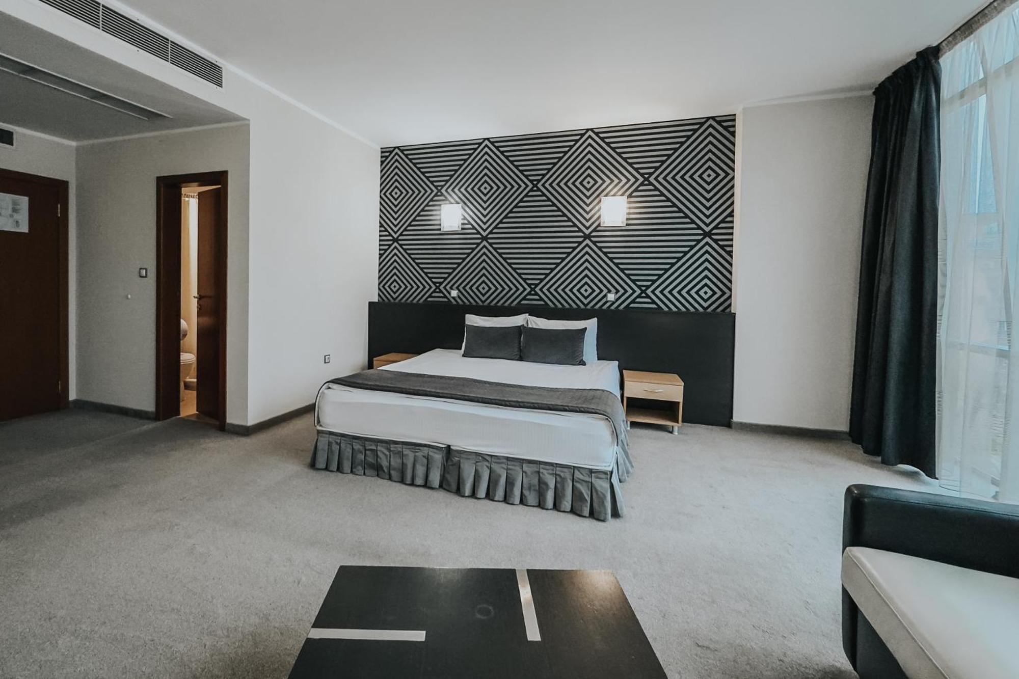 Hotel Noris Plovdiv Exterior photo